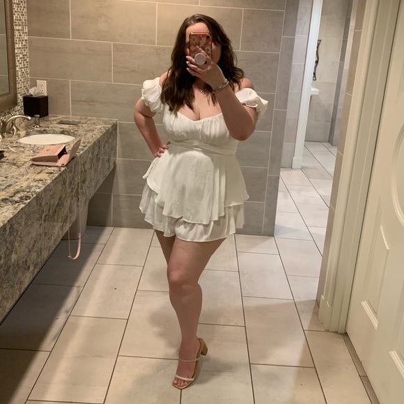 Hello Molly Proper Credit Romper - White - Picture 2 of 11